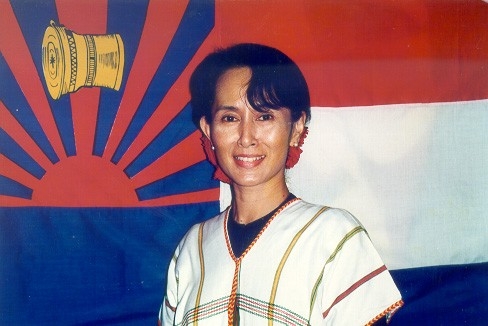 Aung San Suu Kyi condannata ai lavori forzati e ad altri 3 anni di carcere