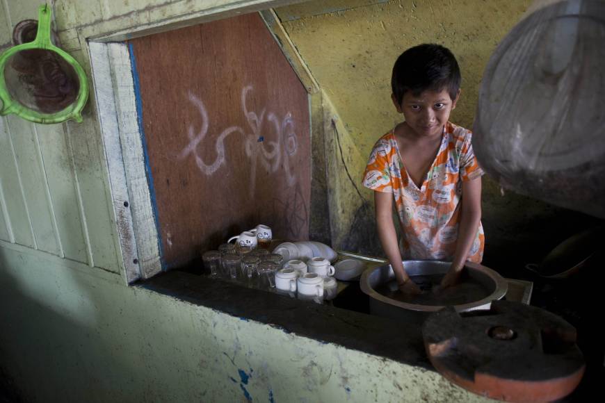f-myanmar-kids-a-20151027-870x580